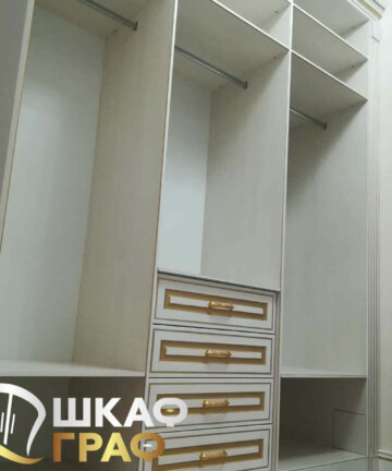 Гардеробная в классическом стиле №26 5