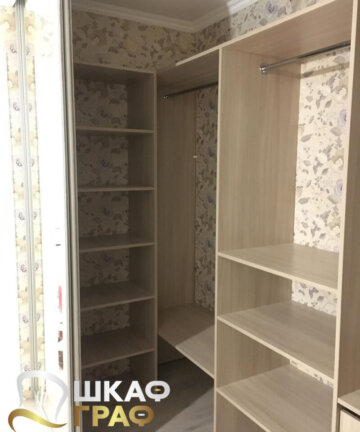 Гардеробная на всю стену с зеркалом Graf № 100