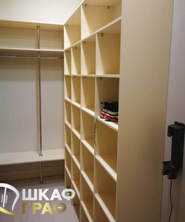 Гардеробная бежевого цвета Graf № 77