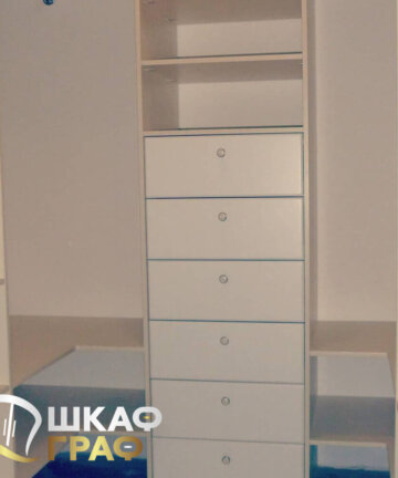 Гардеробная квадратная в белом цвете Graf № 86