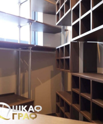 Гардеробная коричневого цвета Graf № 88