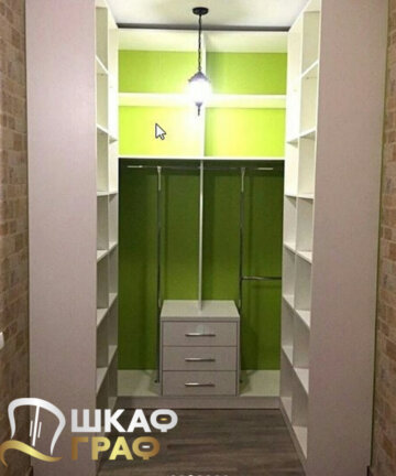 Гардеробная бело-зелёного цвета Graf № 94