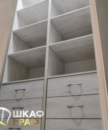 Гардеробная встроенная в классическом стиле Graf № 95