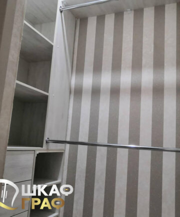 Гардеробная встроенная в классическом стиле Graf № 95