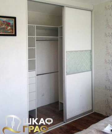 Гардеробная встроенная с раздвижными дверьми Graf № 97