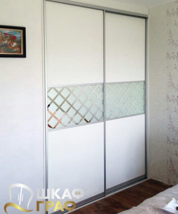 Гардеробная встроенная с раздвижными дверьми Graf № 97