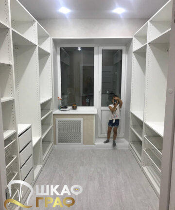 Гардеробная прямоугольная белого цвета Graf № 98