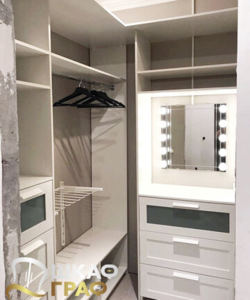 Гардеробная с зеркалом Graf № 99