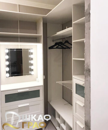 Гардеробная с зеркалом Graf № 99