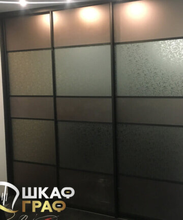 Гардеробная в тёмно-коричневых тонах Graf № 110