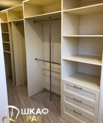 Гардеробная в светлых тонах Graf № 119