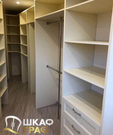 Гардеробная в светлых тонах Graf № 119