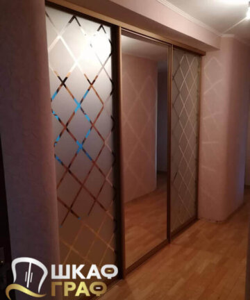 Гардеробная тёмно-коричневая с зеркалом Graf № 122