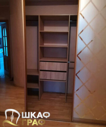 Гардеробная тёмно-коричневая с зеркалом Graf № 122