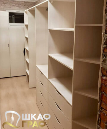 Гардеробная светлая в стиле минимализма Graf № 131