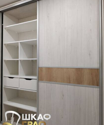 Шкаф-купе встроенный широкий в прихожую №266