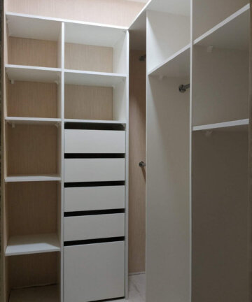 Гардеробная в светлых тонах № M-32