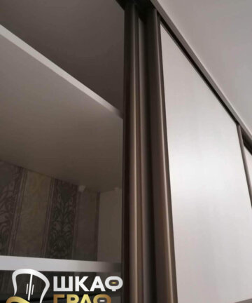 Шкаф-купе с отделкой лакобелем № M-39