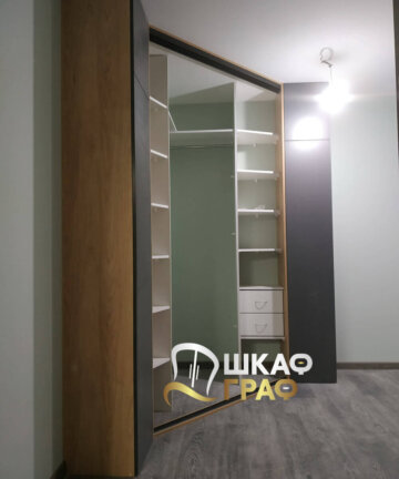 Шкаф-купе угловой в тёмных тонах № M-45