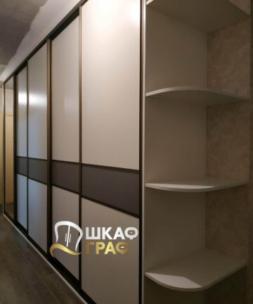Широкий шкаф-купе в прихожую № M-57
