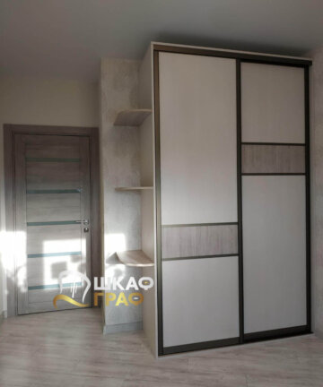 Узкий шкаф-купе в спальню № M-59