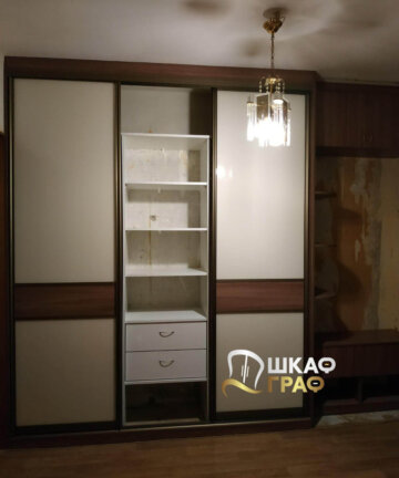 Шкаф-купе в спальню № M-60