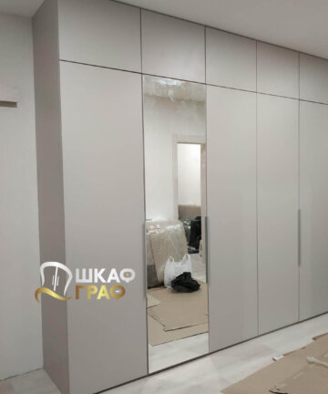 Широкий шкаф-купе в стиле минимализма № M-61