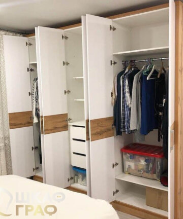 Корпусный распашной шкаф на заказ из ЛДСП Egger №P99 3