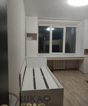 Рабочая зона в детскую